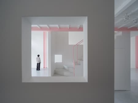 Apelron Contemporary